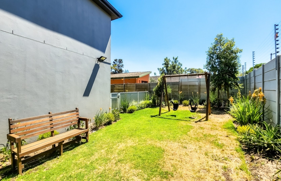 2 Bedroom Property for Sale in Protea Heights Western Cape